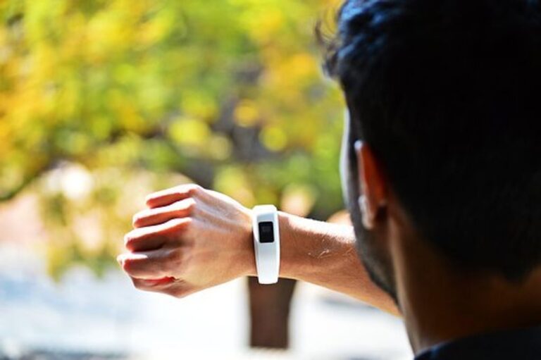 fitbit track run