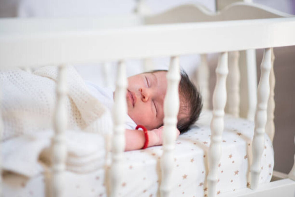 Choosing the Perfect Baby Crib for Your Nursery