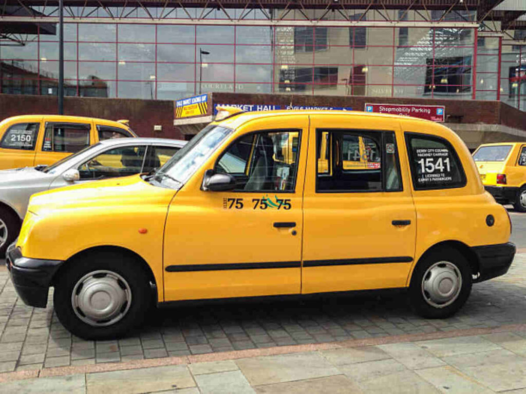 stoke on trent taxis